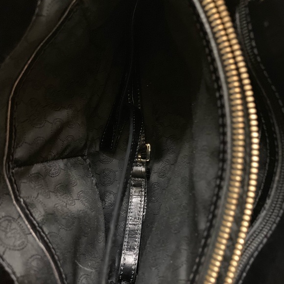 Michael Kors Purse - Picture 5 of 8